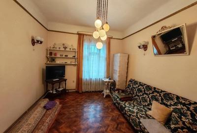 Casă cu 2 camere cu Teren 376 Mp în Elisabetin