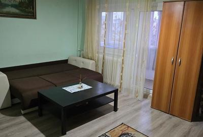 Apartament cu 2 camere decomandat în Titan