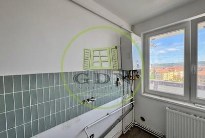 Apartament 3 camere- DECOAMNDAT- Zona Mihai Viteazu - 2