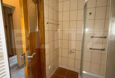 Apartament cu 4 camere semidecomandat în Central - 2