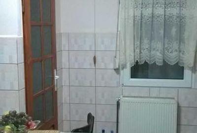 Apartament cu 3 camere decomandat în Central - 3