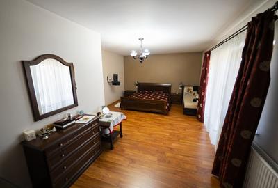 Casa 8 camere, 326 mp utili, teren 600 mp - cartier Rovine-Lapus Arges - 19