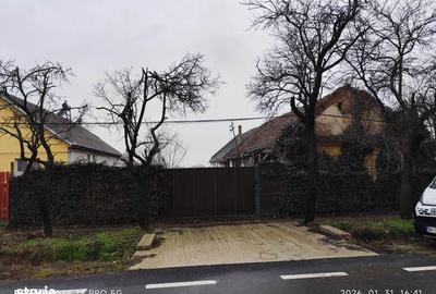 Casă cu 3 camere cu Teren 5492 Mp în Sălard