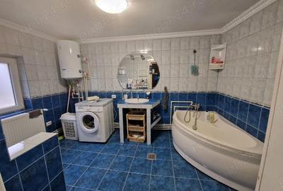 Casă cu 4 camere în Central - 4