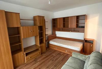 Apartament cu 2 camere semidecomandat în Central - 1