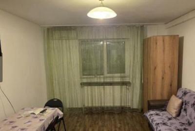 Garsonieră zona Poarta 6 mobilată utilată   30 mp - 1