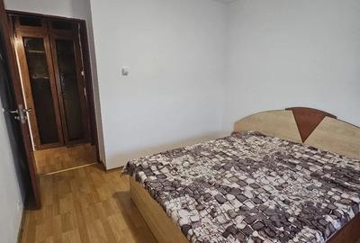 Apartamen 3 camere de vanzare - 2