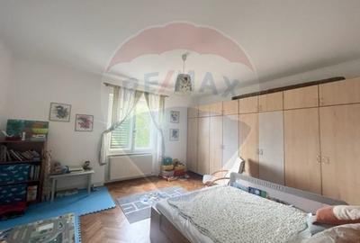 Apartament cu 4 camere decomandat, mobilat în Ștrand - 3