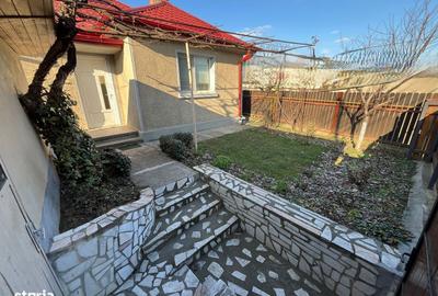 Casă cu 3 camere în Central