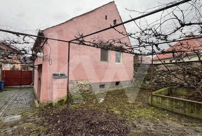 Casă individuală cu 2 camere cu Canalizare în Turnu Roșu - 9