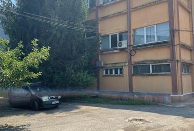 Spațiu industrial, de 37,000 mp, în Central - 1