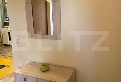 Apartament semidecomandat în Între Lacuri