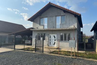 Casă individuală cu 4 camere cu Teren 500 Mp în Sânmihaiu Român - 2