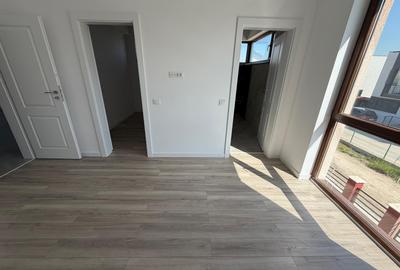 Duplex cu 4 camere cu Teren 300 Mp în Domnești - 2