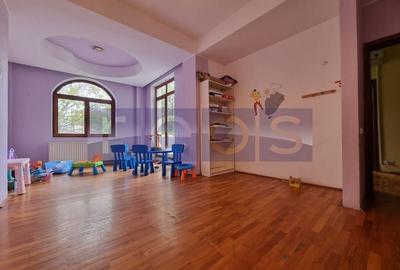 DE INCHIRIAT VILA  D+P+1+2 + CURTE | ZONA PARCUL CAROL - 9