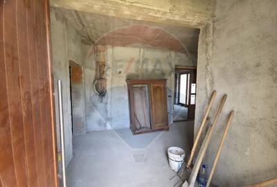 Casă cu 6 camere cu Teren 1680 Mp în Alexandru cel Bun - 11