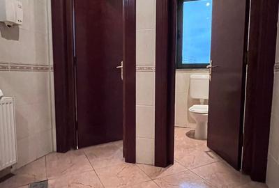 Birou, de 330.5 mp, în Astra - 5