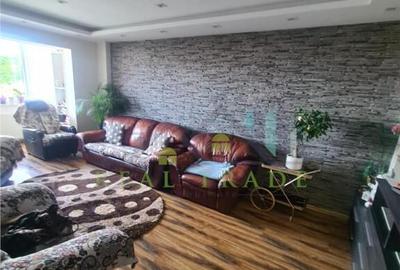 Apartament 4 camere decomandat Racadau - 2