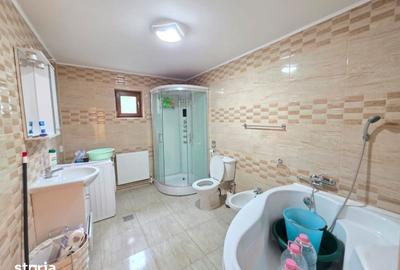 Casă cu 4 camere cu Teren 2400 Mp în Central - 7