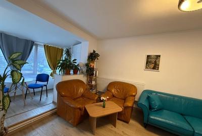 Garsoniera mobilata ?i utilata complet-zona Miorita - 2