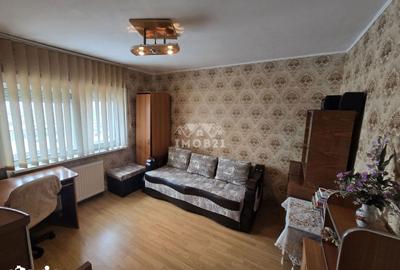 Apartament cu 4 camere decomandat, mobilat în Eroilor - 1