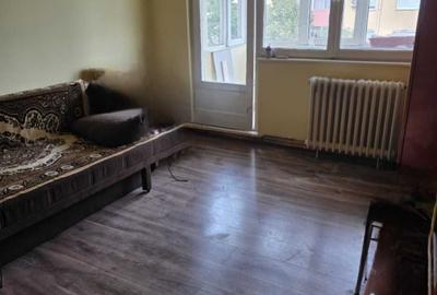 Apartament cu 3 camere semidecomandat în Șagului - 3