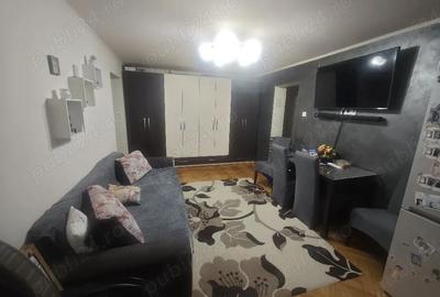 Apartament cu 3 camere semidecomandat în Central - 2