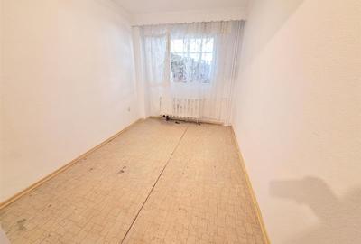 Apartament cu 3 camere decomandat în Narcisa - 7