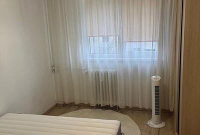 Apartament cu 4 camere nedecomandat în Runcu - 3