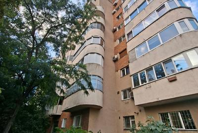 Apartament cu 3 camere decomandat în Steaua - 1