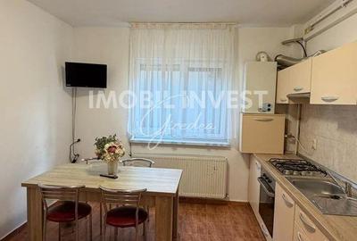 Apartament cu 2 camere decomandat în Central - 4