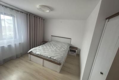 Casă cu 3 camere cu Teren 500 Mp în Central - 2