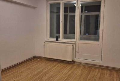Apartament cu 3 camere decomandat în Exterior Vest - 8