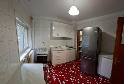 Apartament cu 3 camere, mobilat în 1 Mai - 9