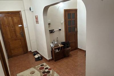 Apartament cu 3 camere decomandat în Central - 2