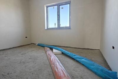 Casă cu 4 camere cu Teren 411 Mp în Clinceni - 4