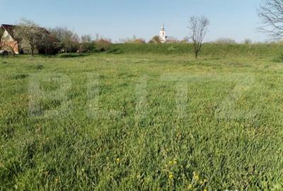 Teren de 2500 mp, în Central - 2