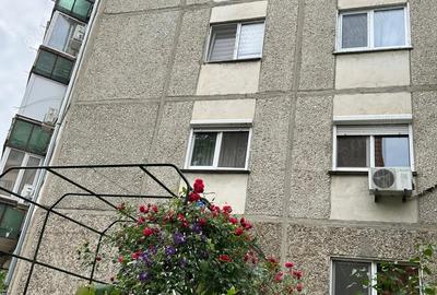 Vand garsoniera in zona Decebal Vand garsoniera in zona Decebal - 1