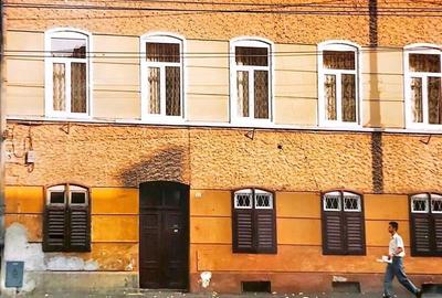 Nivel in vila, curte deosebita, priveliste, Central, Brasov - 24