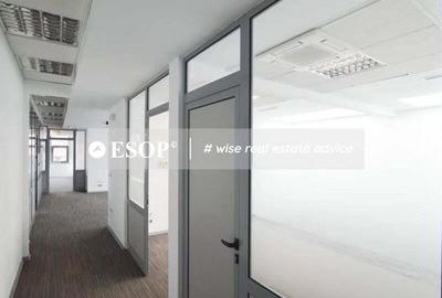 Spațiu comercial, de 100 mp, în Romană