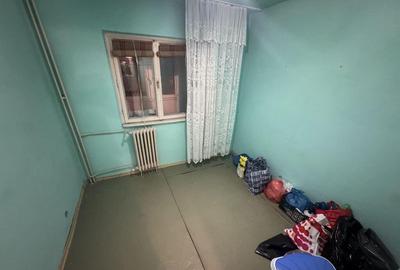 Apartament cu 4 camere decomandat în Inel II