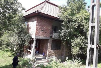 Casă cu 6 camere în Iara - 2