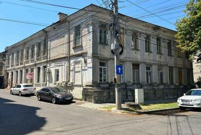 Apartament cu 4 camere decomandat în Central - 7
