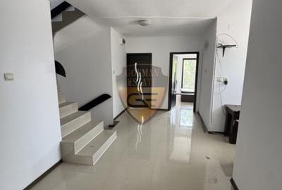 Casă individuală cu 11 camere cu Canalizare în Faleza Nord - 25