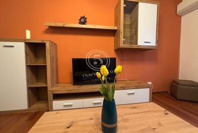 Apartament cu 3 camere decomandat în Barbu Văcărescu