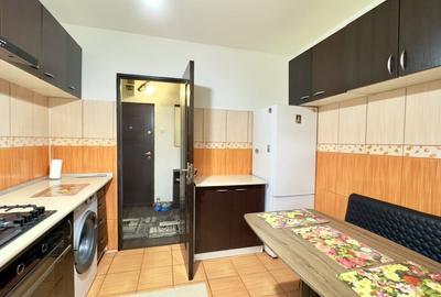Apartament cu 3 camere semidecomandat, mobilat în Podu Roș - 10