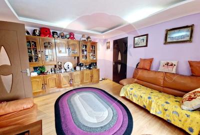 Apartament 2 camere / etaj 2 / Filiasi / zona Biserica Mare