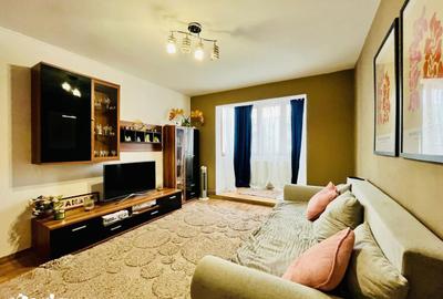 Apartament cu 3 camere, mobilat în Central - 1