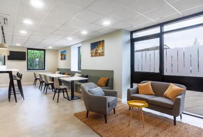 Acces nelimitat la spa?ii de co-working in Regus Hermes - 2