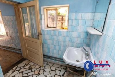 Casă cu 7 camere cu Teren 425 Mp în Păcii - 1